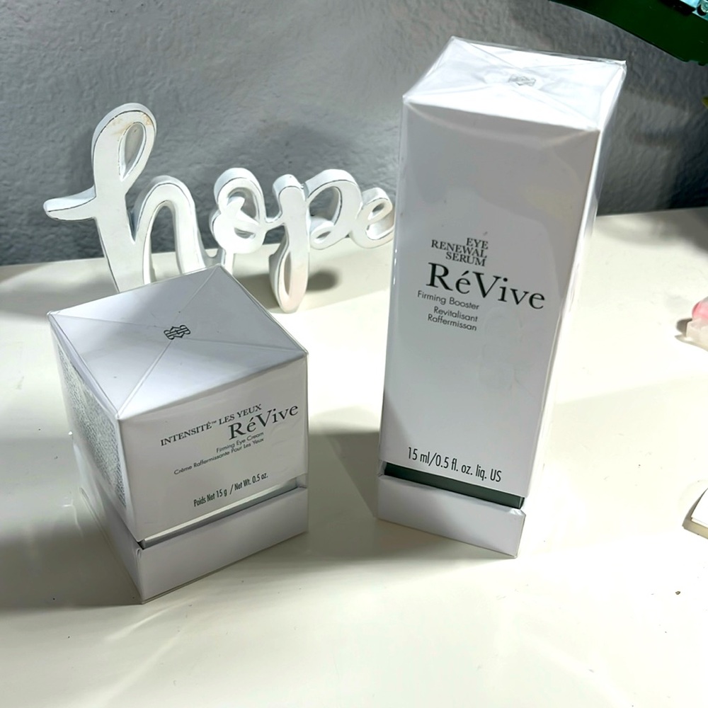 Re’Vive Skincare set